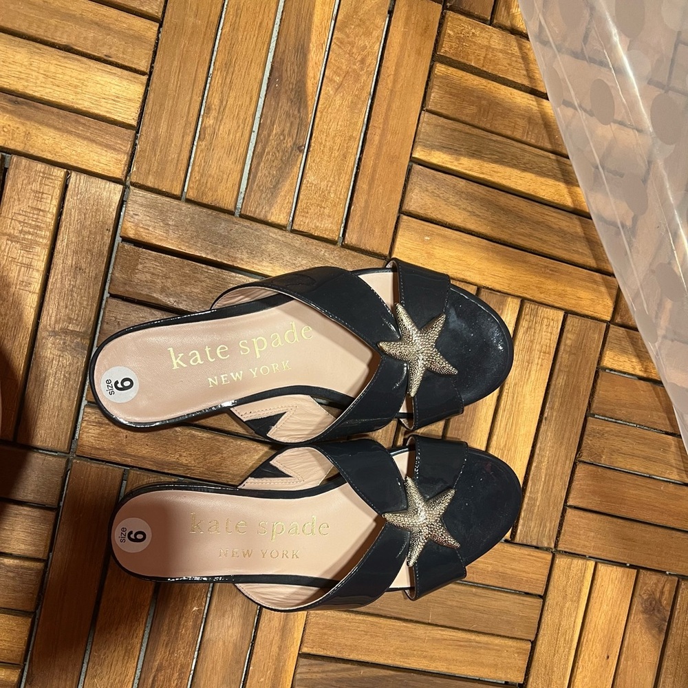 Kate Spade starfish detail navy sandals size 6